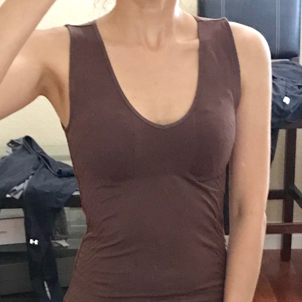 bcbg sleeveless shirt